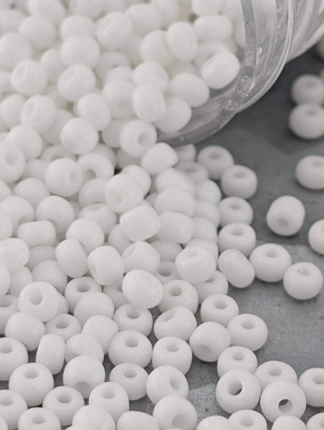 Opaque White | Size 6 | 15g | Preciosa-Ornela Glass Seed Beads