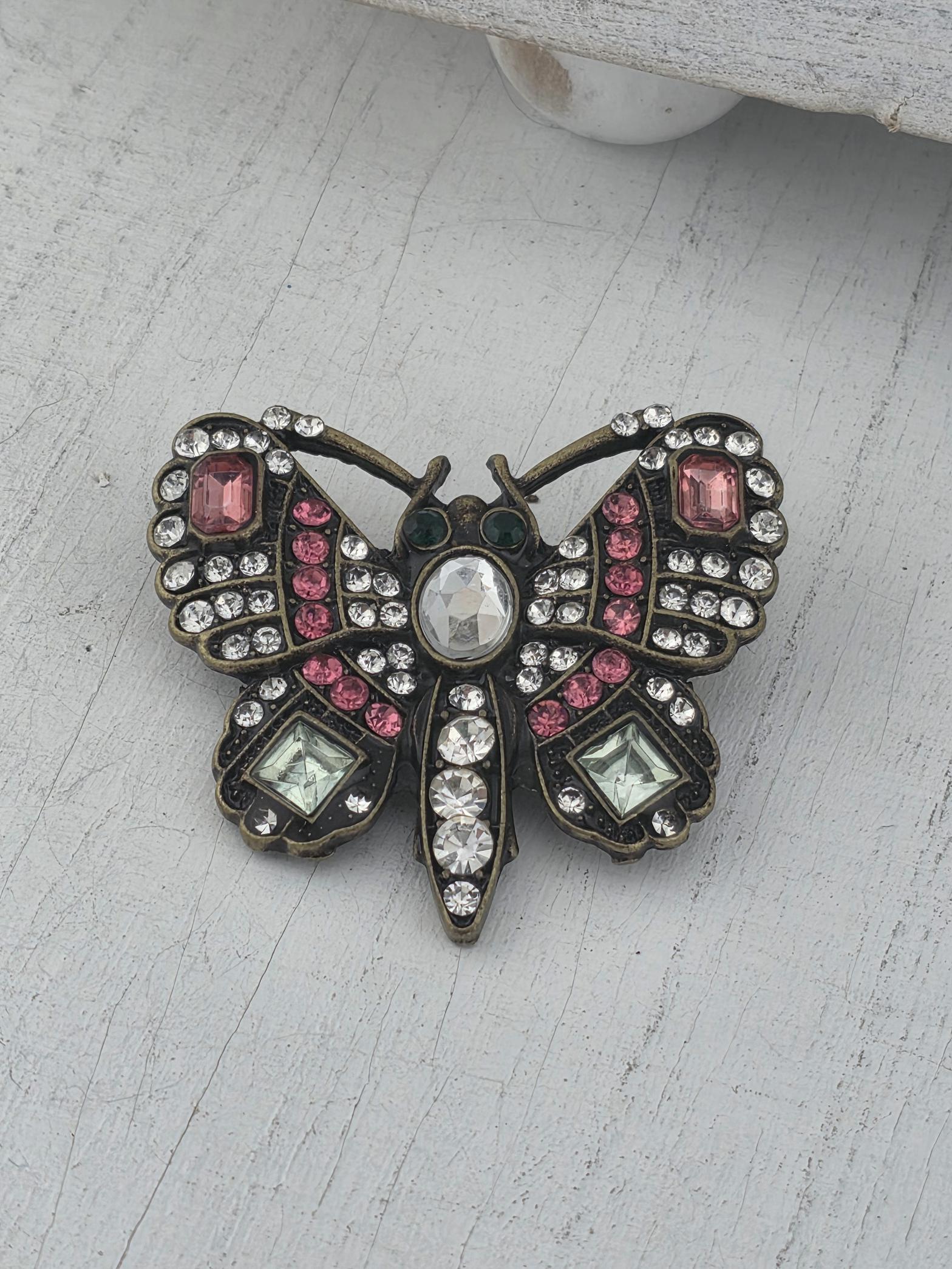 Butterfly Brooch: Vintage Patina Look - Soft Pink Details