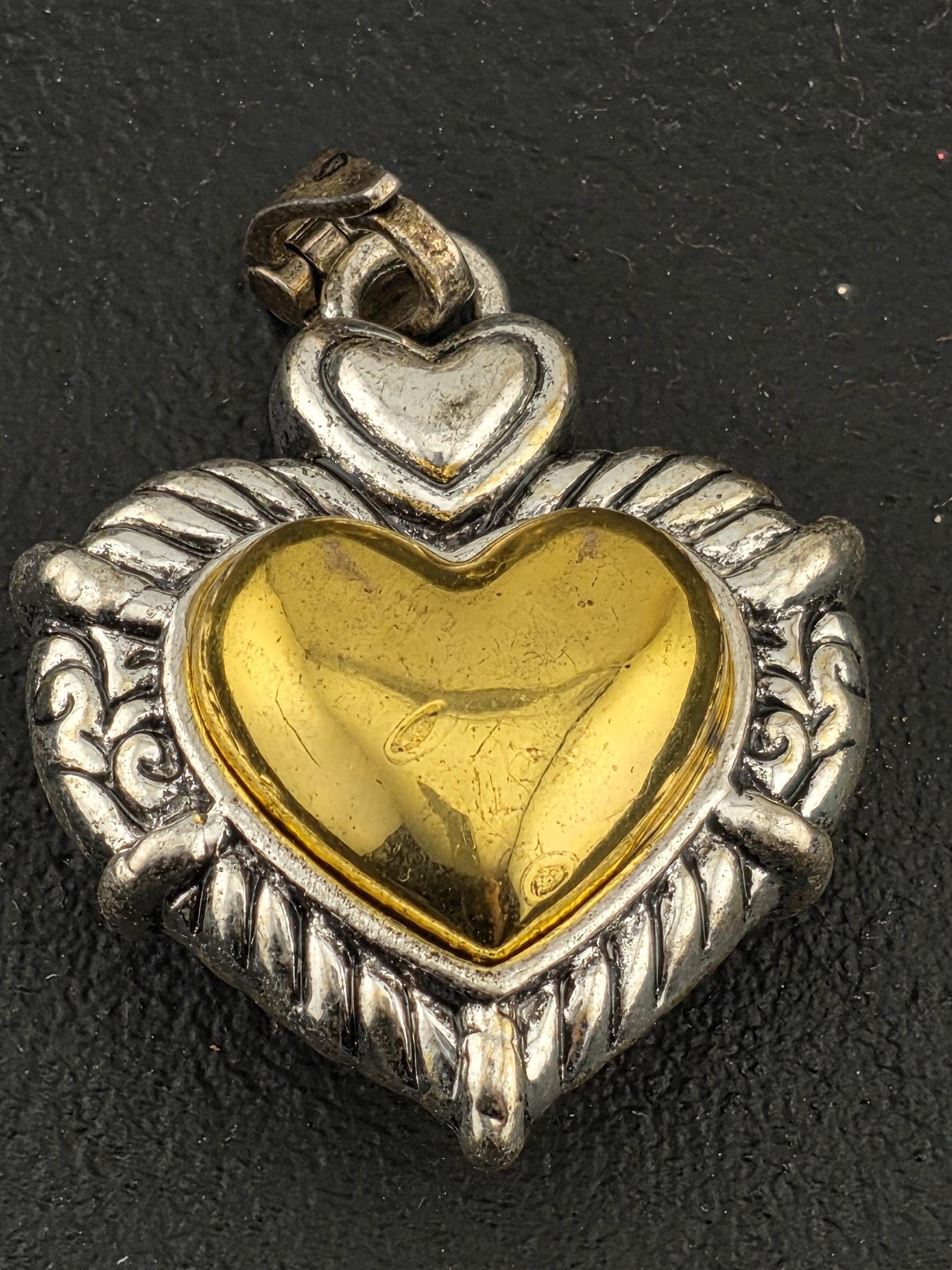 Gothic Heart Pendant - Ornate Metal Charm for Bags and Cars