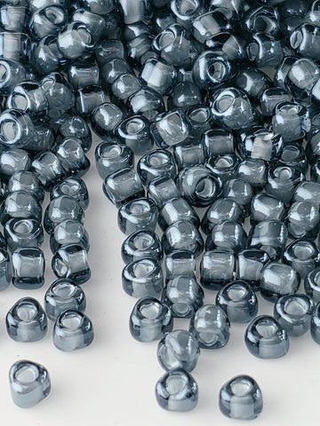 Black/Grey Inside Color Lined | Triangle Size 8/0 | Miyuki | 15g Pkg