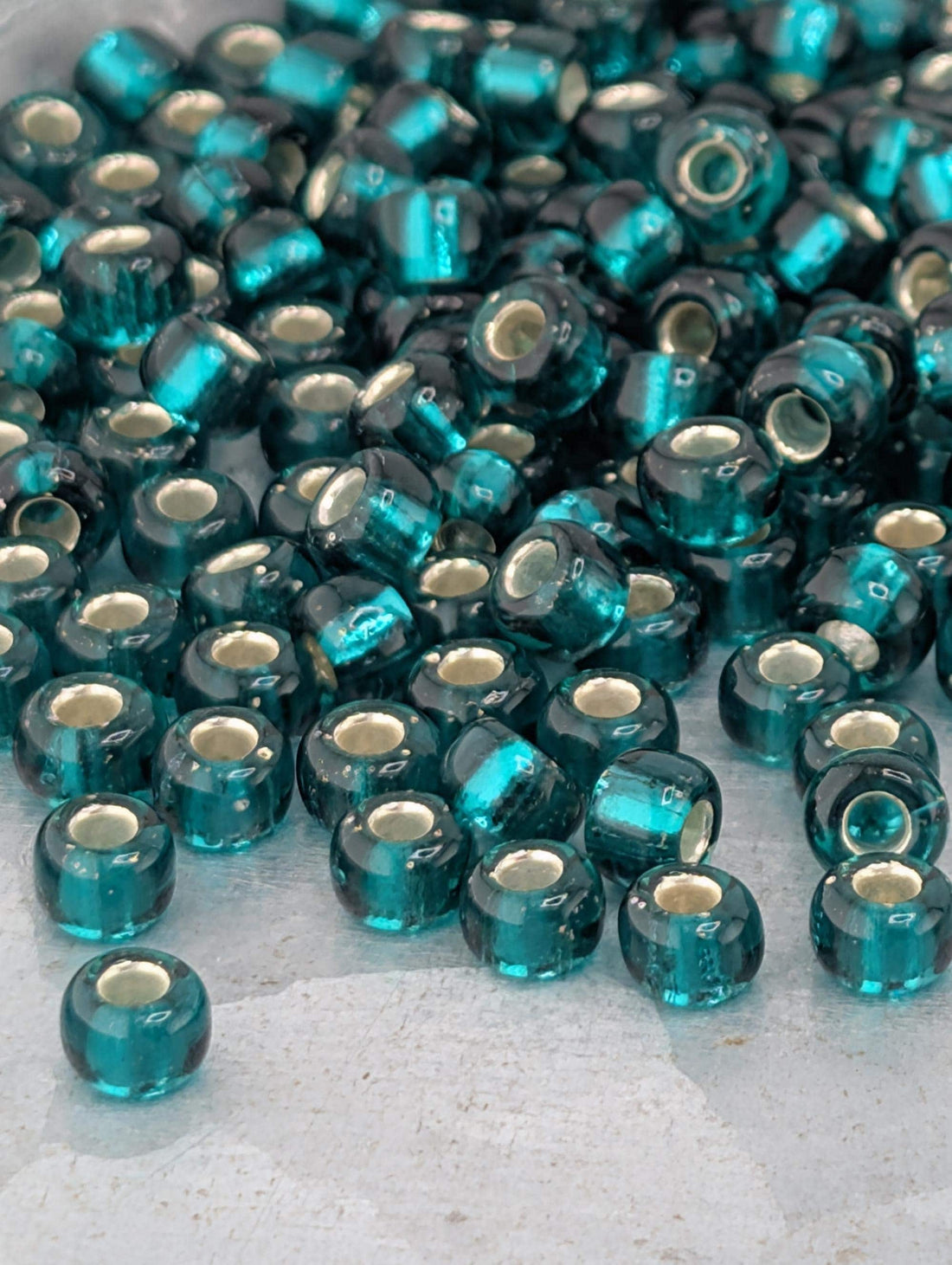Emerald Green Miyuki Rocaille 6/0, Japanese Seed Beads | Glass | Bead Embroidery