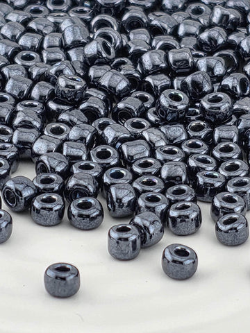 Matsuno Seed Beads Size 6: Opaque Iris Silver, 15g Approx 180 pcs
