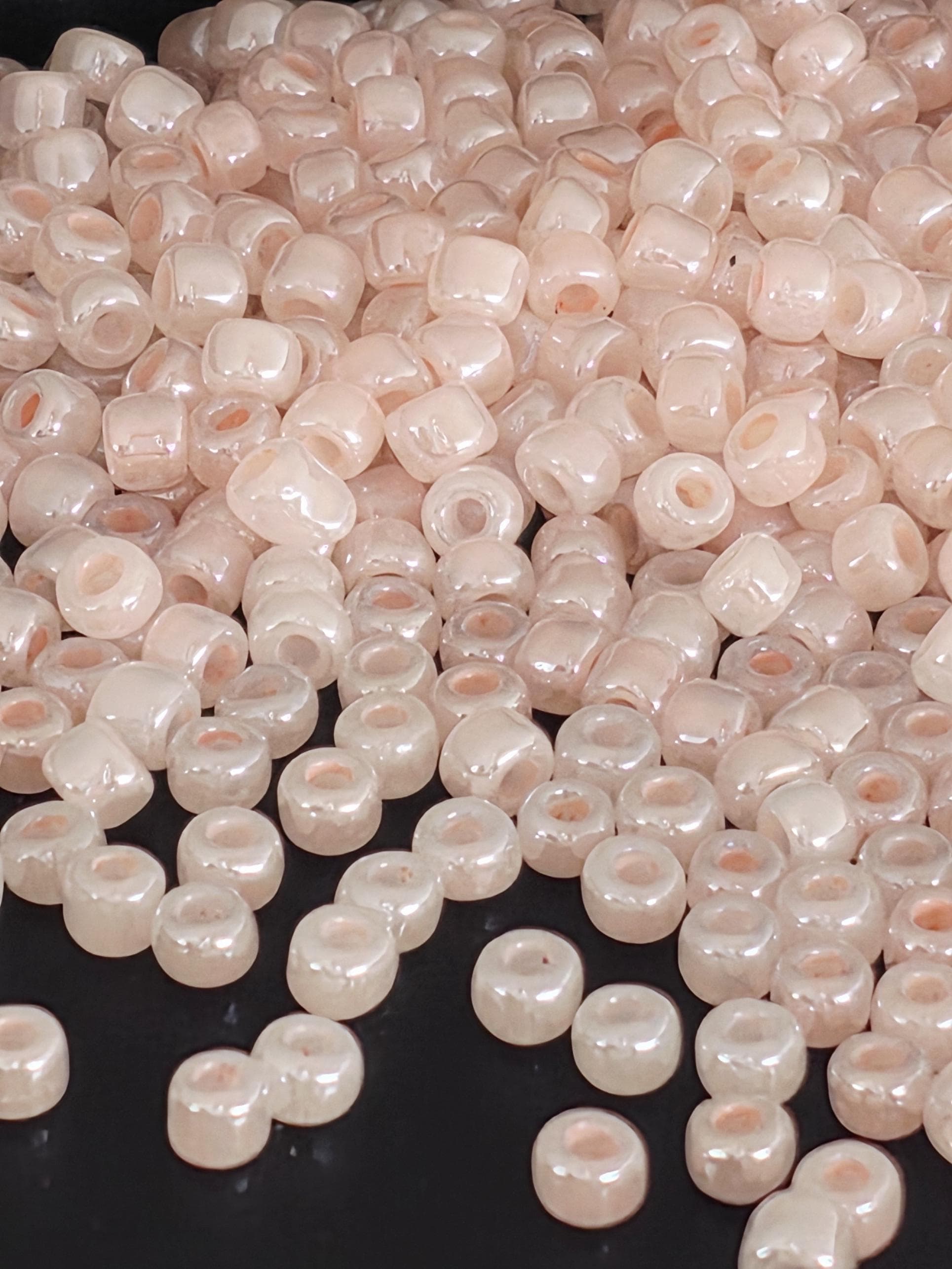 Matsuno Seed Beads, Opaque Ceylon Pastel Pink (Size 8/0, 15g)