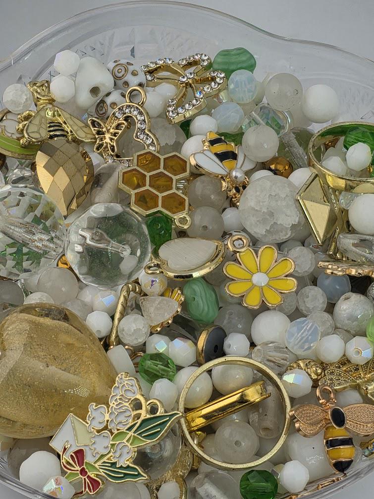 Honeybee Meadow Bead Soup Mix | White, Green and Gold Glass Beads | Enamel Bee, Daisy and Lily Pendants | DIY Jewelry Making