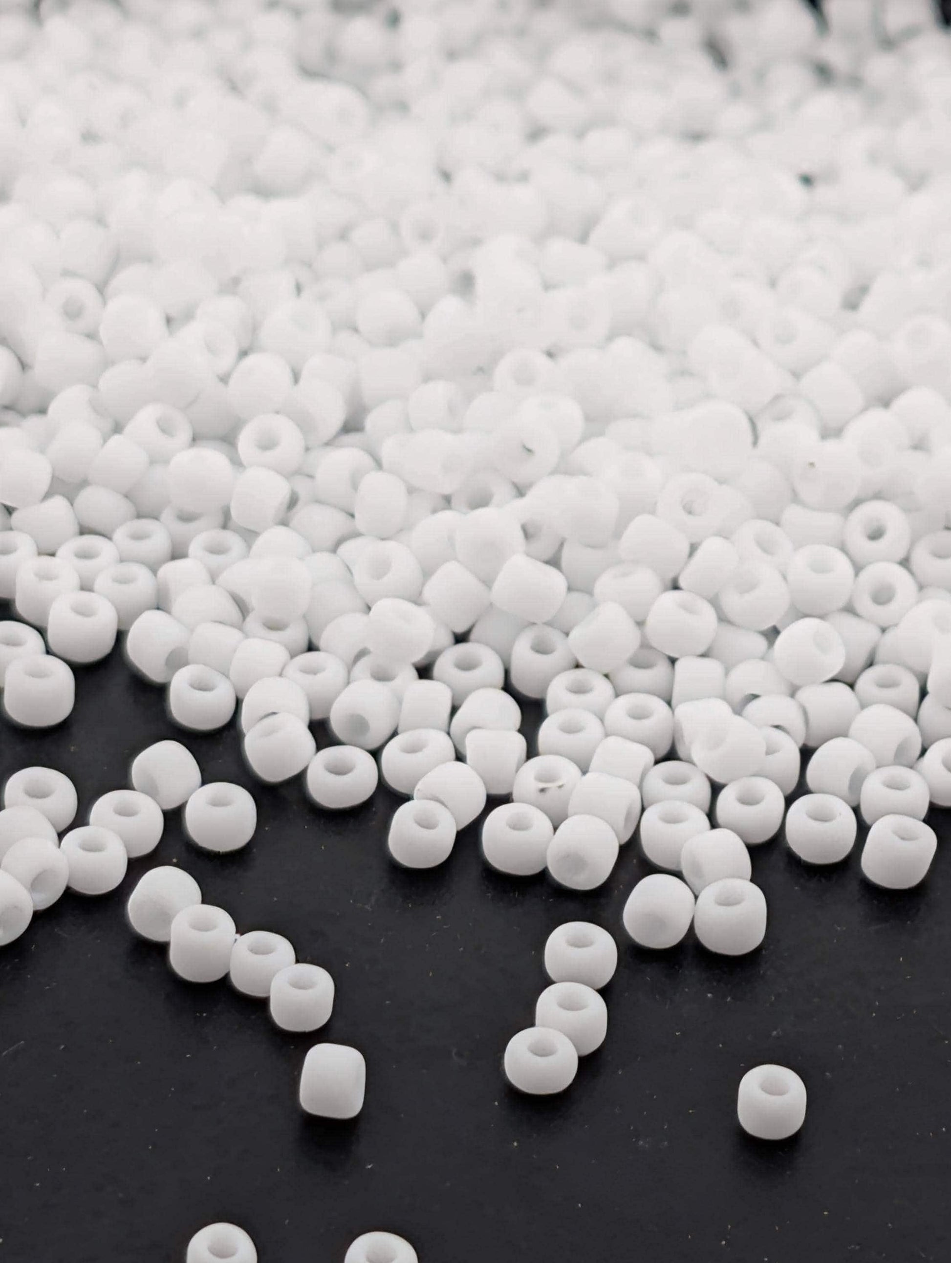 White Opaque Matte Matsuno Seed Beads | Size 11/0 (2mm) | 15g, ~1650 pcs