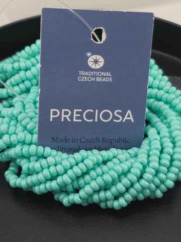 Opaque Terra Intensive Dyed Green . | Size 8 | 15g | Preciosa-Ornela Glass Seed Beads