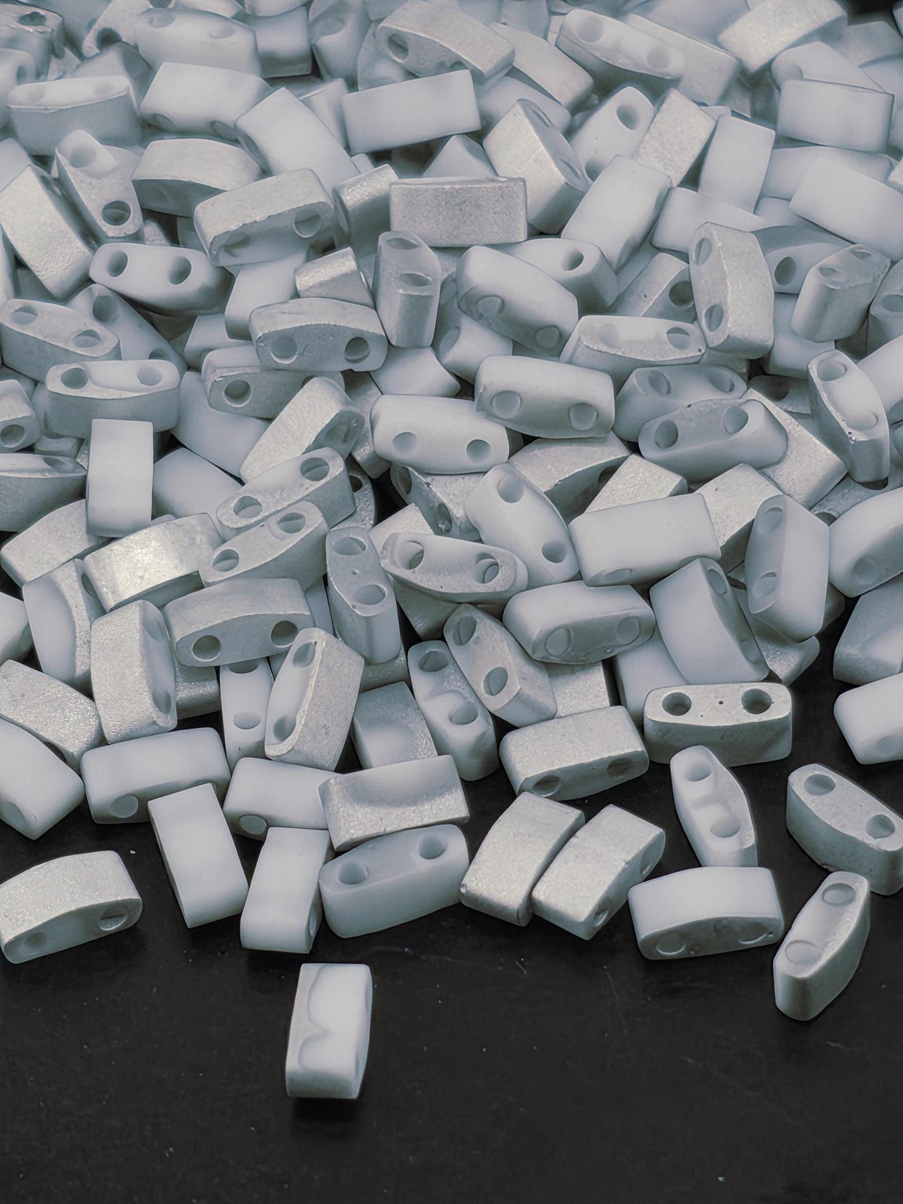 HTL4558-Miyuki Half Half-TIla Beads:Labrador Matte/White SC (7.5g pkg)