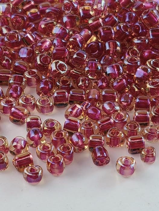 Miyuki Triangle Beads, Amber/Berry Inside Color Lined | 8/0 Size | 15g Pack