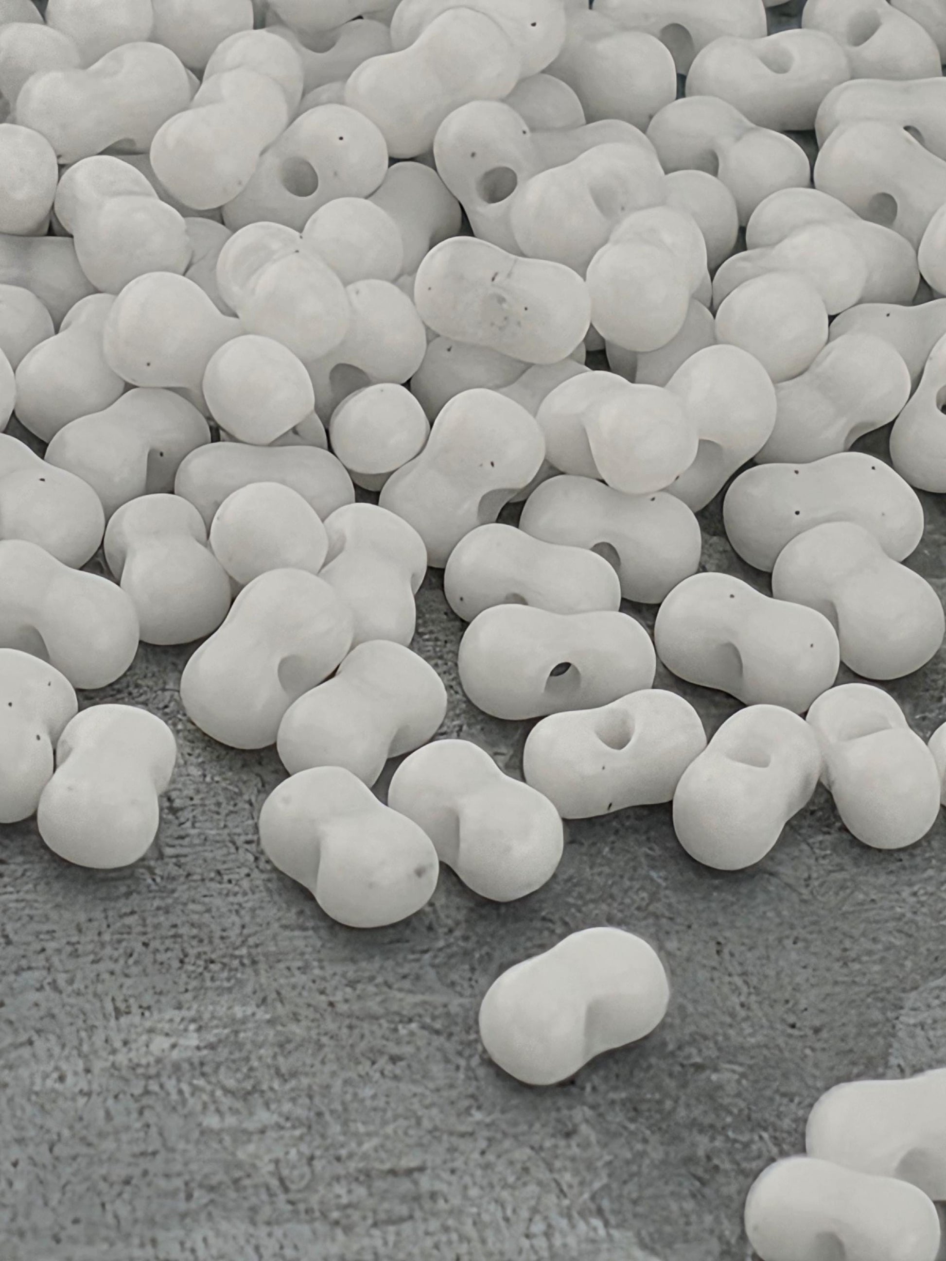 White O Miyuki Berry/Peanut Beads (15g pkg)