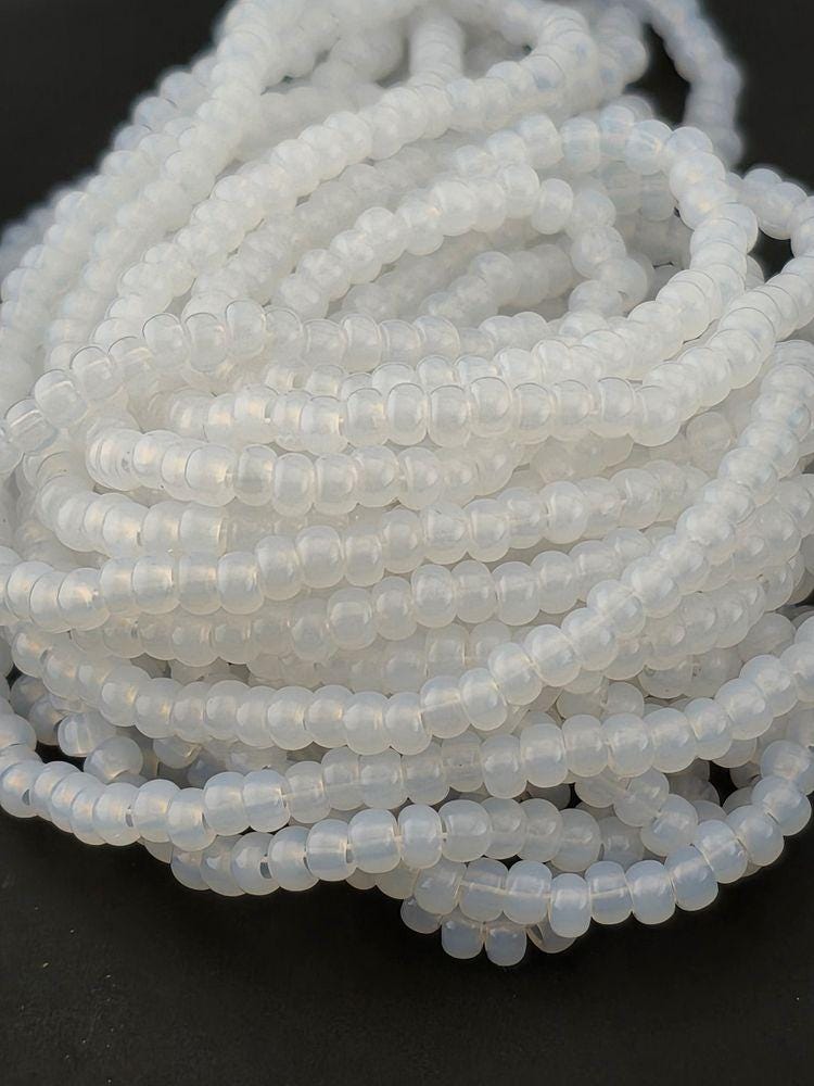 Round Preciosa half-hank Bead Set, Seed Bead Collection | DIY Jewelry Supply | Alabaster, Chalk Matte, Chalk, Iris Finishes