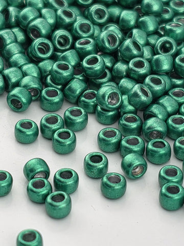 TOHO Round 8/0 HYBRID ColorTrends: Metallic - Lush Meadow 2.5 Tube