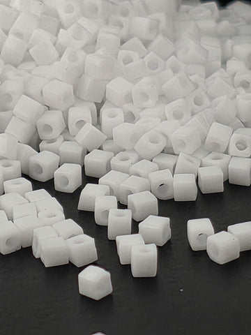 Miyuki Square/Cubes White O Size 1.5mm