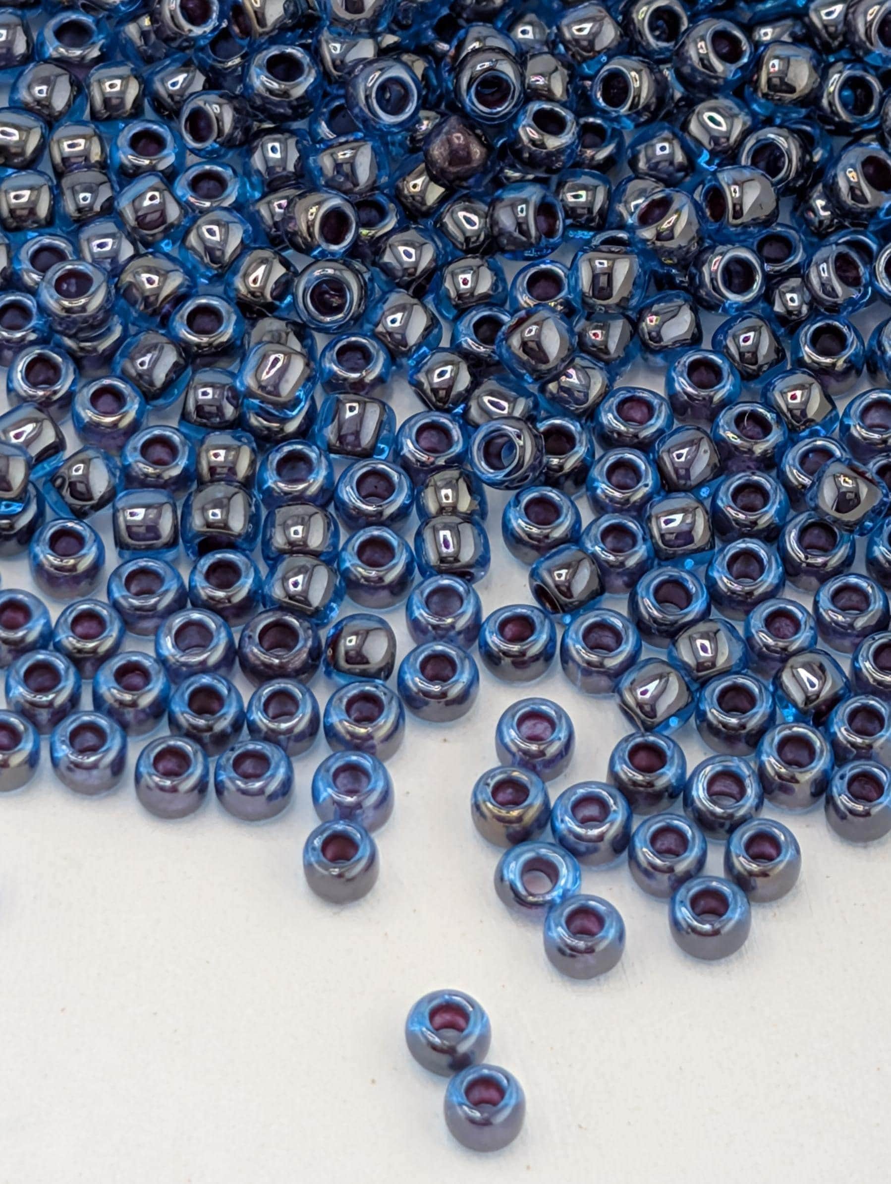 Inside-Color Blue Raspberry Size 11/0 Toho Round 2.5" tube