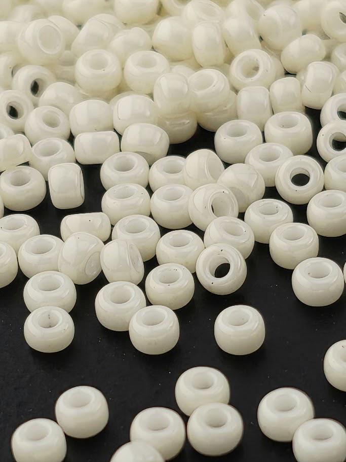 Miyuki Round Beads, Eggshell Opaque Luster | 8/0 | 15g Pack