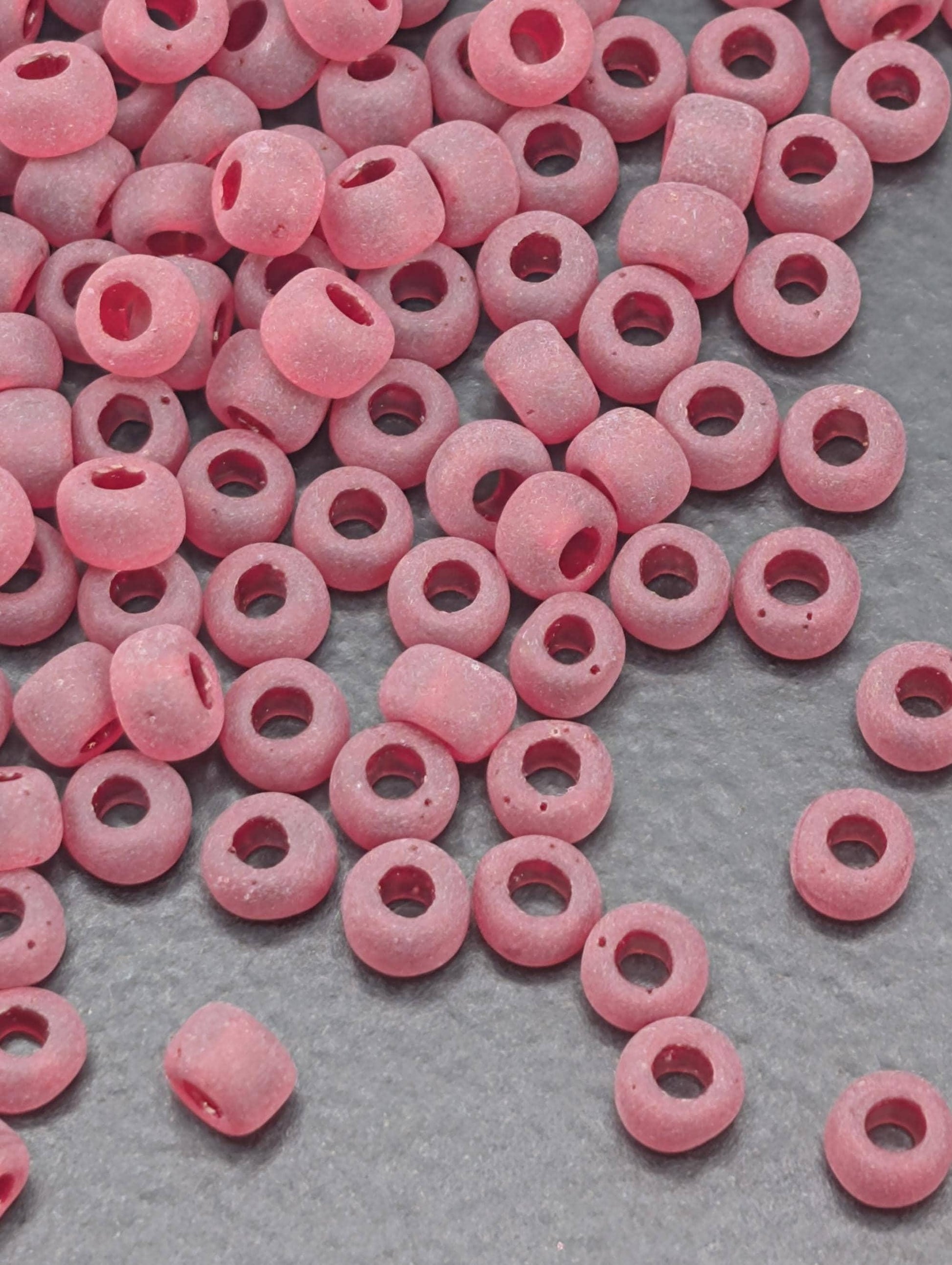 8332SB Transparent Ruby Red Matte 8/0 Matsuno Seed Beads (15g, ~600 pcs)