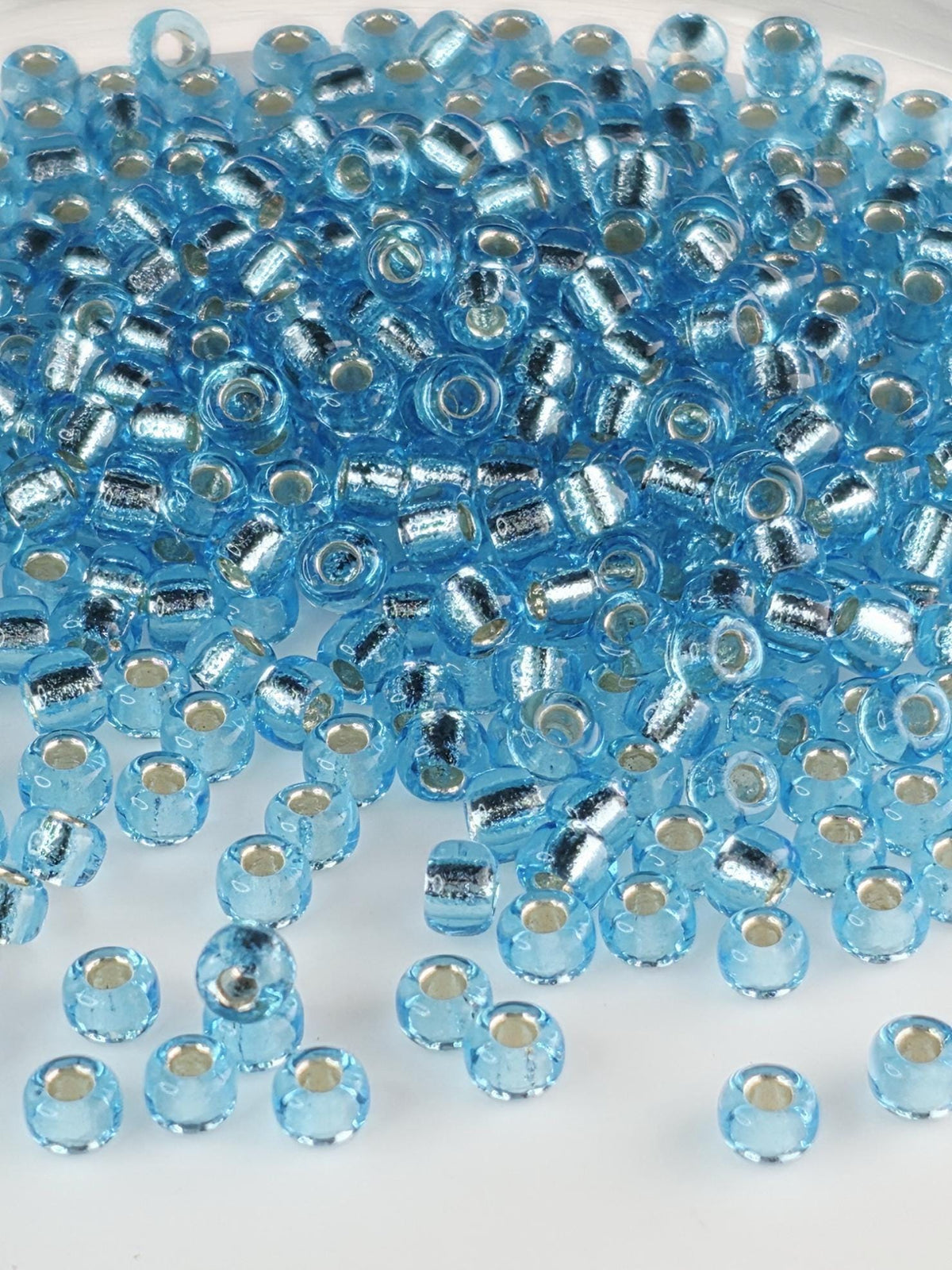 Blue Topaz Transparent Silver Lined Rocaille | 8/0 | Miyuki - 15g pkg