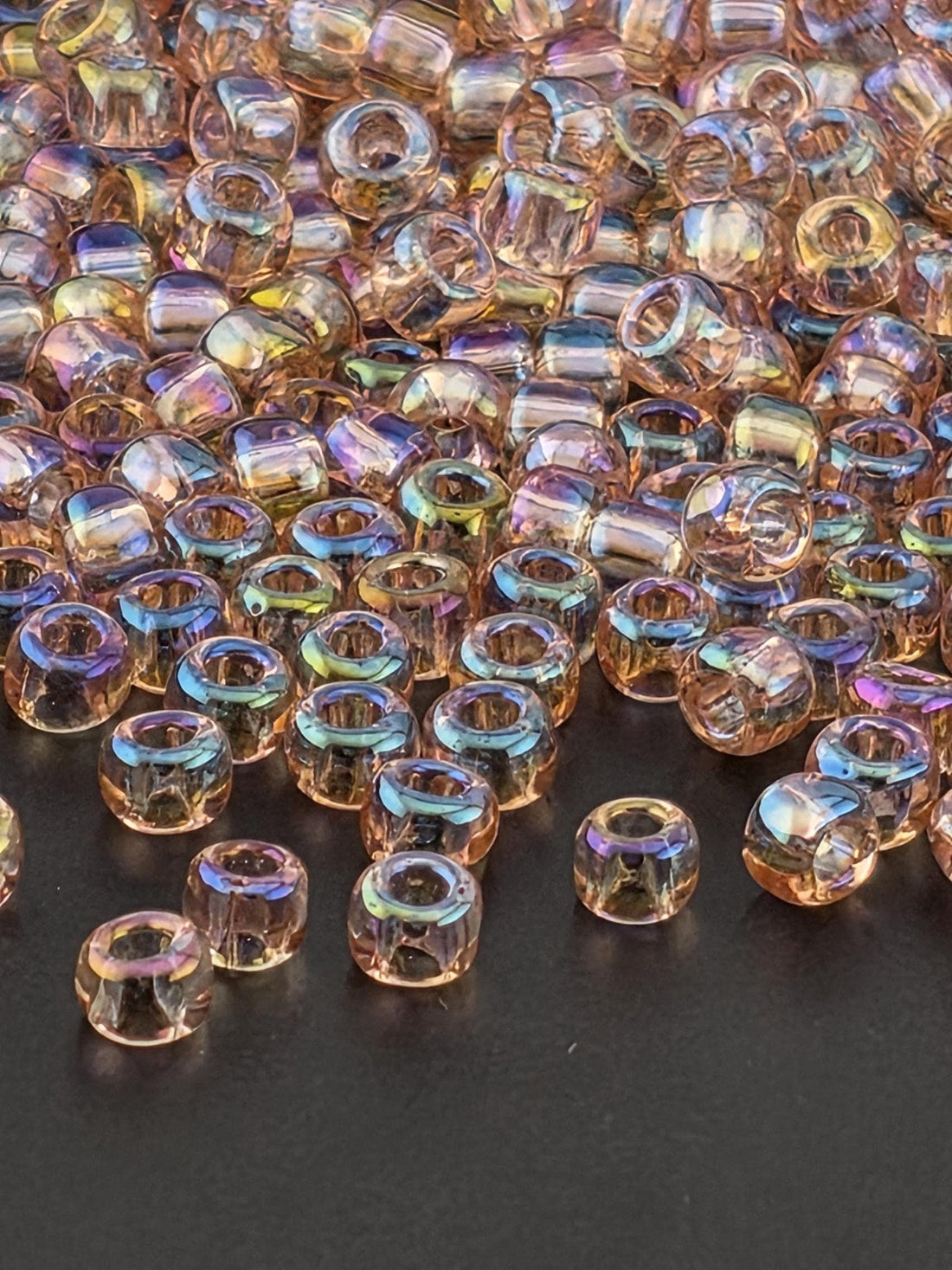 Matsuno Round Beads, Transparent Rainbow Cream Soda, #6 Round | 6/0 | 15g Pack
