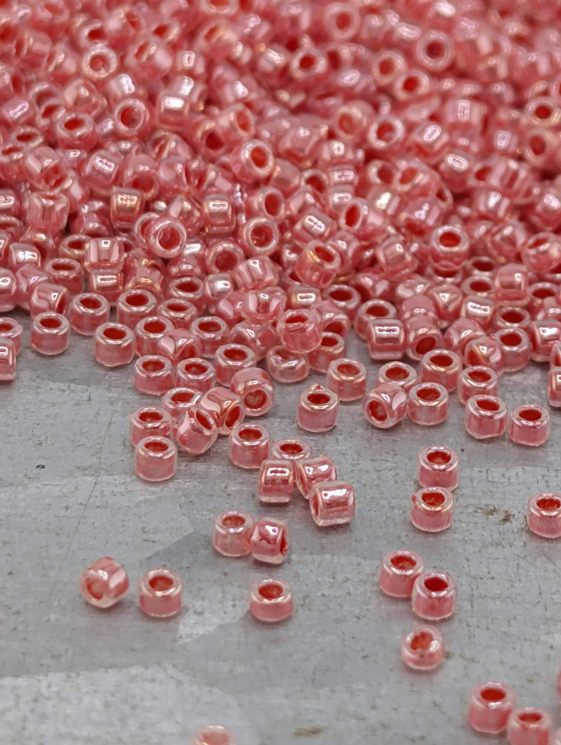 Toho Round Beads, Ceylon Tomato Soup | 15/0 | 8g Pack