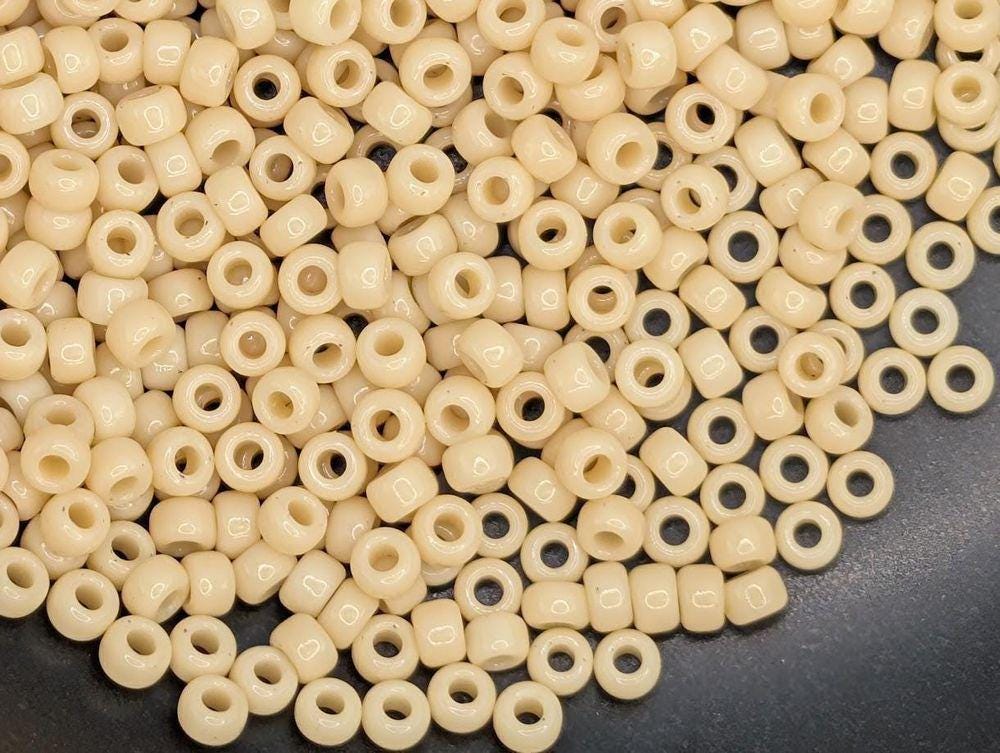 Light Butter Rum Opaque | Miyuki Rocaille | 11/0 | 15g pkg
