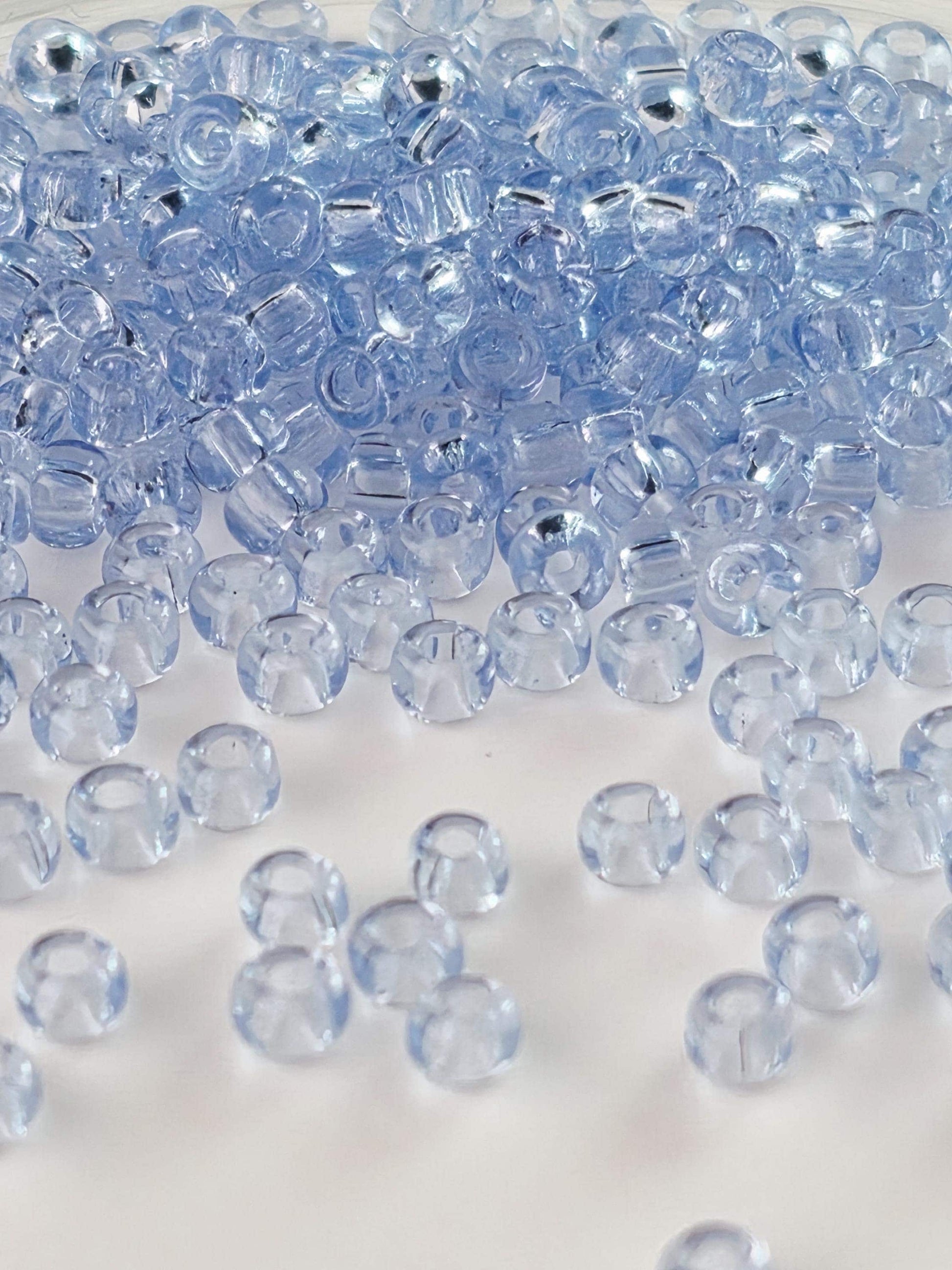 4445SB Transparent Light Blue 8/0 Matsuno Seed Beads (15g, ~600 pcs)