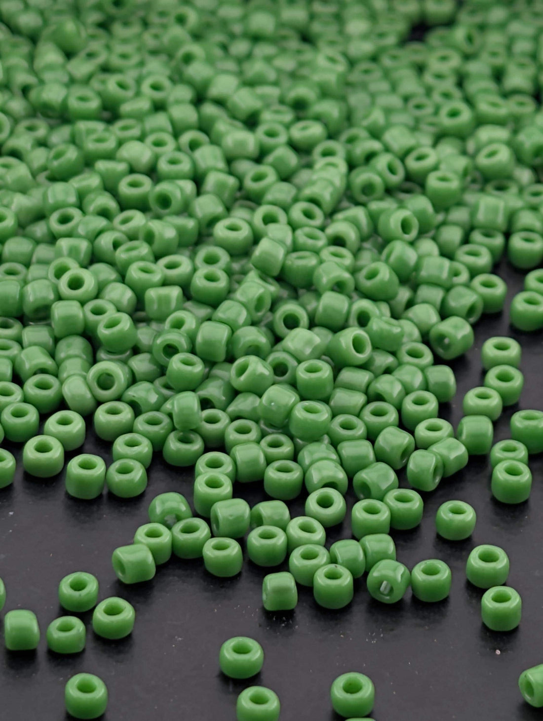 Opaque Green Beads, Matsuno Round Seed | Japanese Glass | 11/0 Size