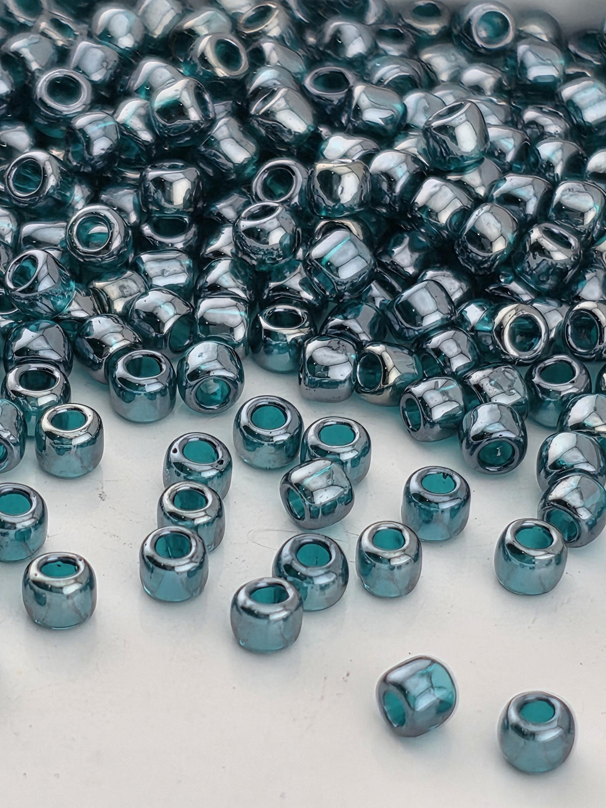 TOHO Round 8/0 Transparent-Lustered Teal 2.5 Tube