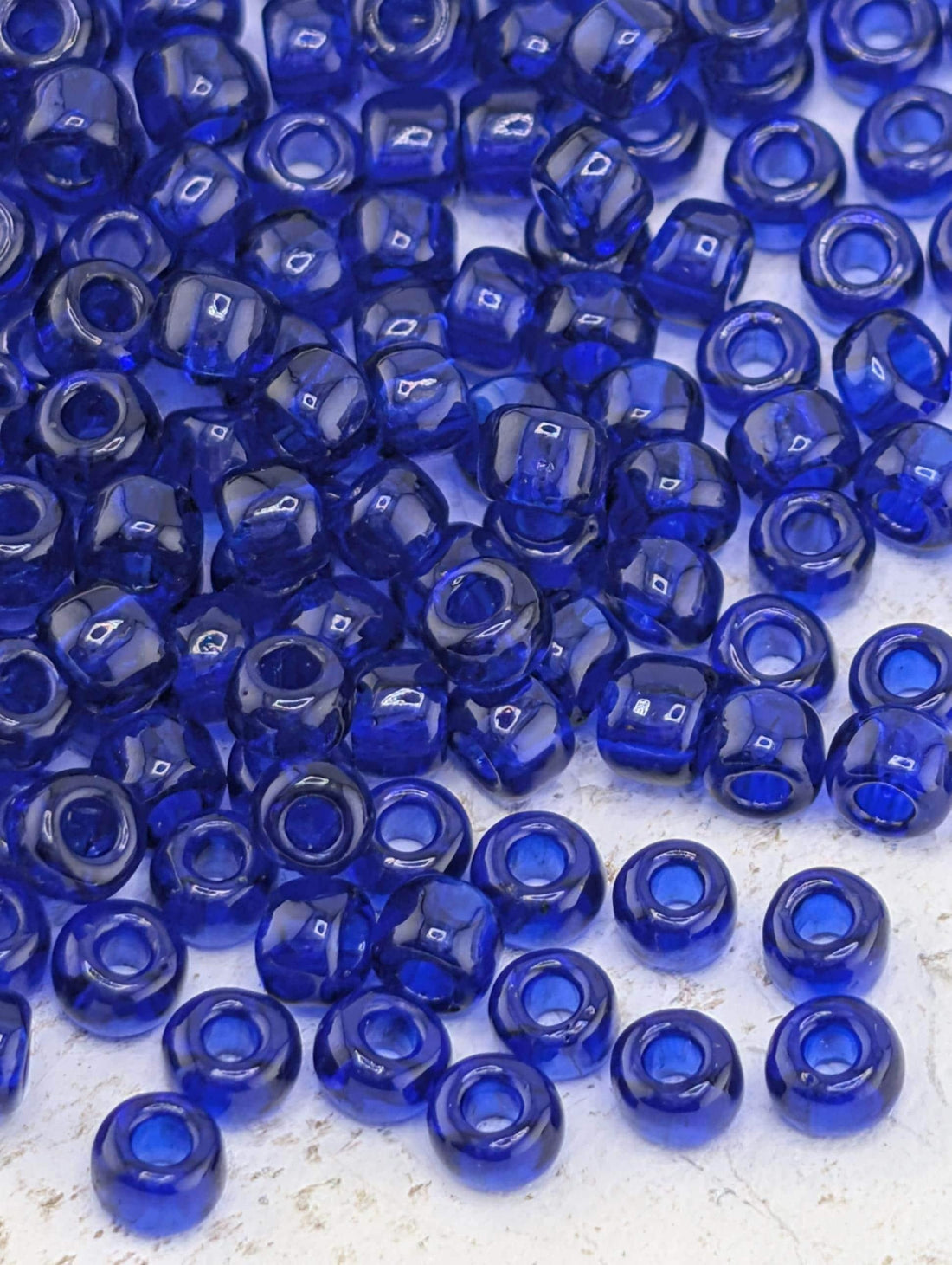 Matsuno Round Beads, Transparent Cobalt, #8 Round | 8/0 | 15g Pack