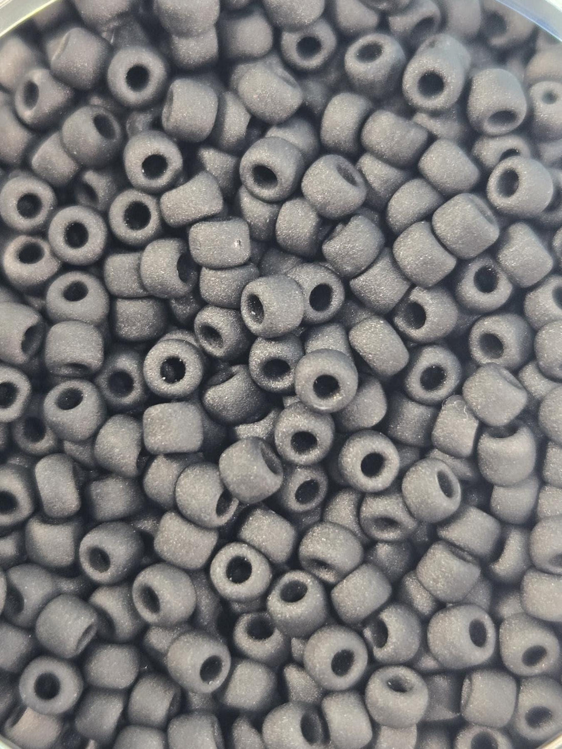 Matsuno Round Beads, Opaque Matte Black, #8 Round | 8/0 | 15g Pack