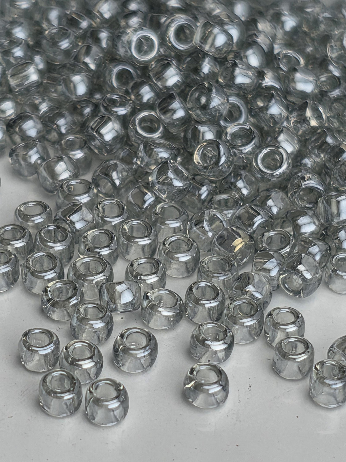 TOHO Round 8/0 Transparent-Lustered Black Diamond 2.5 Tube