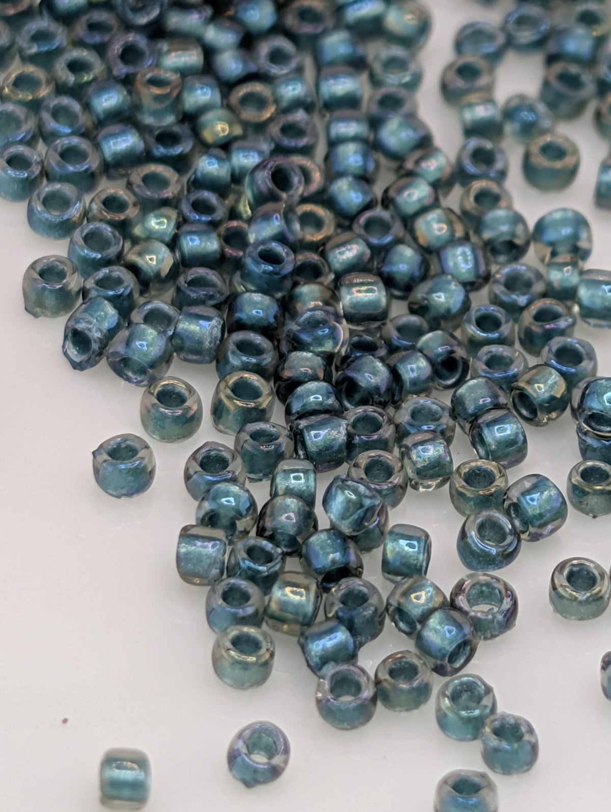 Inside-Color Crystal Seed Beads, Prairie Green-Lined | Size 15/0 | Japanese Toho